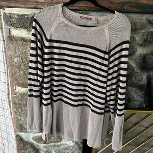 EUC 525 America Black & Tan Striped Sweater, L
